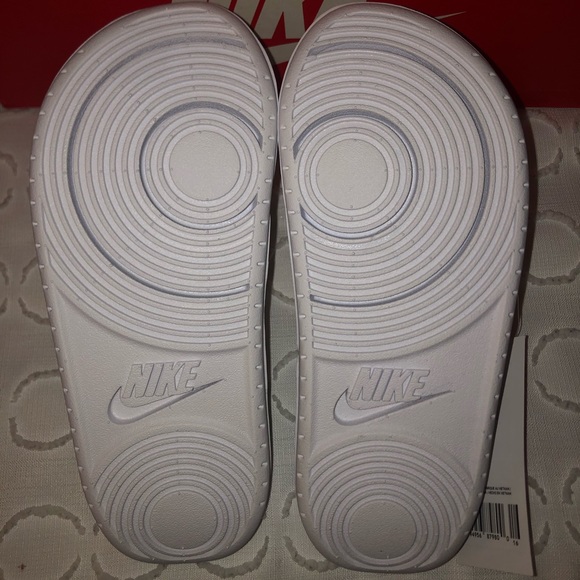 Nike Sandals - Picture 3 of 4